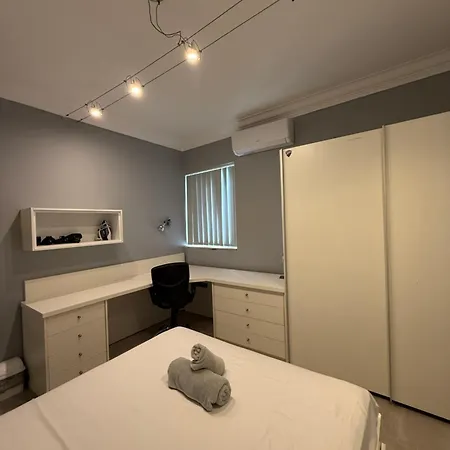 Luxury Penthouse סליאמה