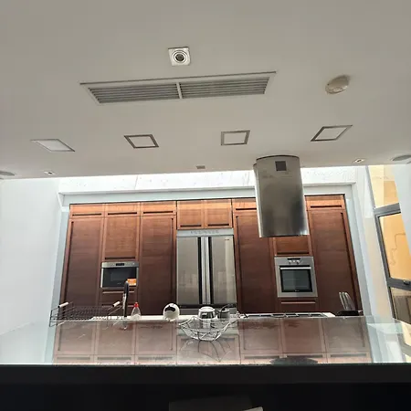 Luxury Penthouse דירה