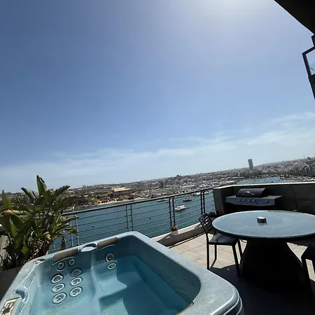 דירה Luxury Penthouse סליאמה
