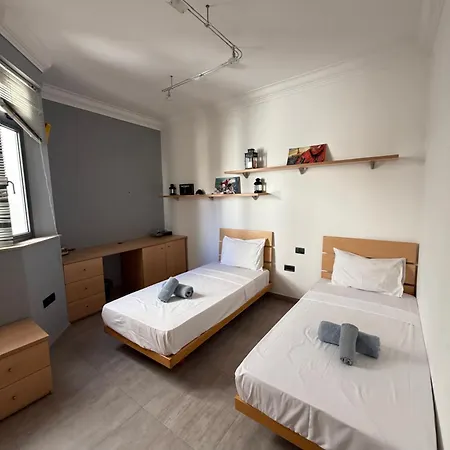 Luxury Penthouse * סליאמה