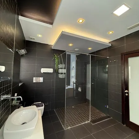 Luxury Penthouse * סליאמה
