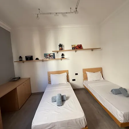 Luxury Penthouse דירה *